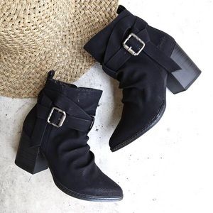 NIB Belted Buckle Rush Top Block Heel Ankle Boots